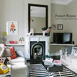 Cosy Home; Sleeps 10/11. City 15 Minutes\' Walk